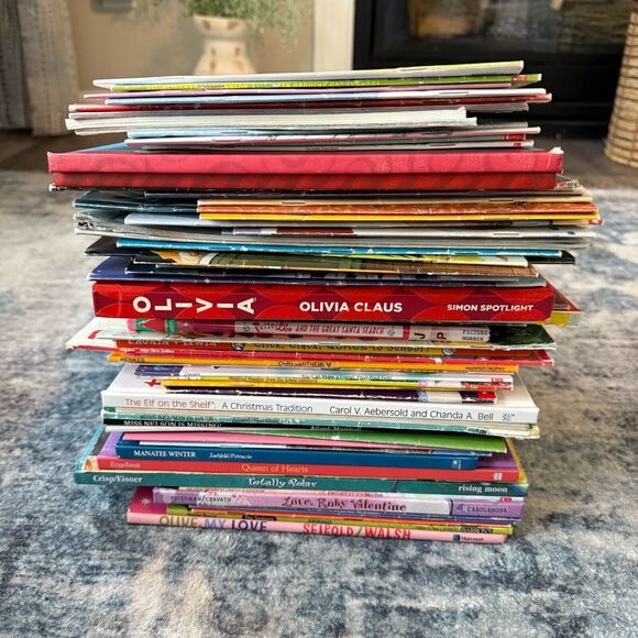 Holiday Theme Paperback Picture Book Lot of 70 Education Classroom Homeschool - Picture 1 of 13